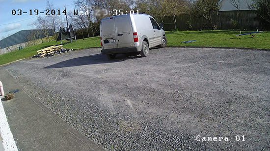 IP Vs Analogue Camera comparison Image